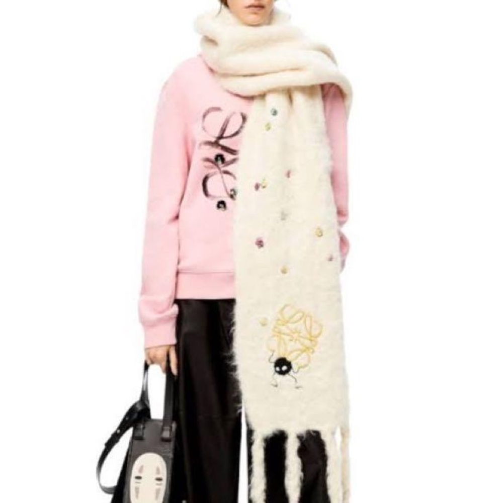 RARE LOEWE Ghibli Collaboration Spirited Away Susuwatari mohair XL scarf